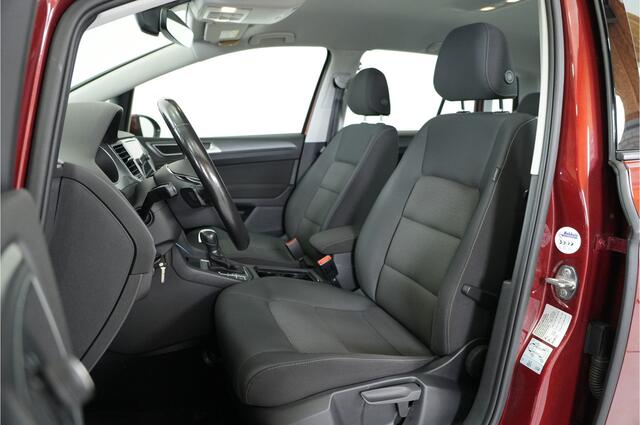 Volkswagen GOLF SPORTSVAN 1.5 TSI ACT Highline | Trekhaak | Camera | Adaptive Cruise |