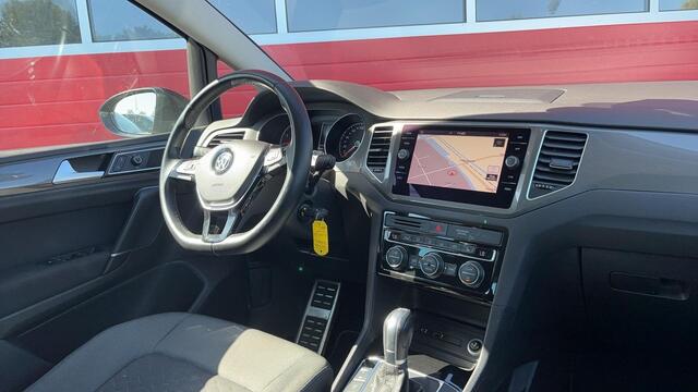Volkswagen GOLF SPORTSVAN 1.0 TSI Join AUTOMAAT / NAVI / CARPLAY / STOELVERW / STUURVERW / CLIMA / PDC / BLUETOOTH / ACC / DEALER OH