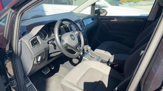 Volkswagen GOLF SPORTSVAN 1.0 TSI Join AUTOMAAT / NAVI / CARPLAY / STOELVERW / STUURVERW / CLIMA / PDC / BLUETOOTH / ACC / DEALER OH
