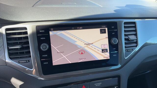 Volkswagen GOLF SPORTSVAN 1.0 TSI Join AUTOMAAT / NAVI / CARPLAY / STOELVERW / STUURVERW / CLIMA / PDC / BLUETOOTH / ACC / DEALER OH