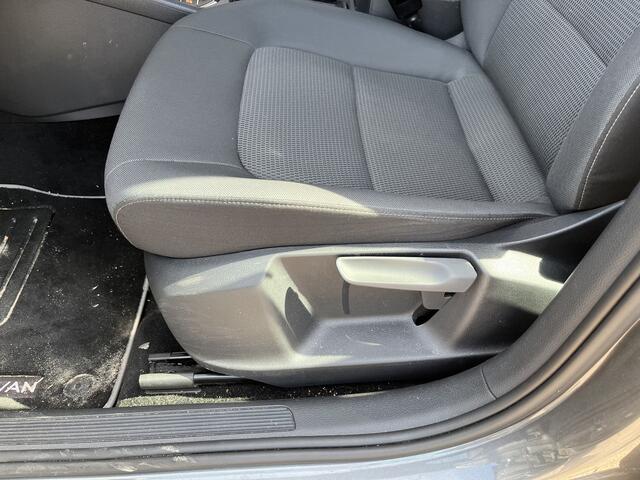Volkswagen GOLF SPORTSVAN 1.0 TSI Comfortline / ADAPTIVE CRUISE/ APP-CONNECT/ PARKEER SENSOREN V+A/ CAMERA/ STOELVERWARMING/ NAVI/ DAB/ CLIMA/ 16'' LMV