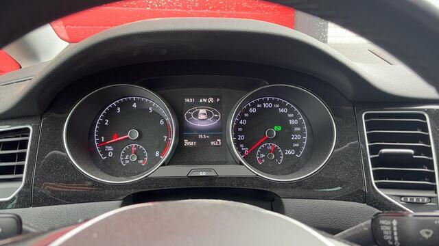Volkswagen GOLF SPORTSVAN 1.2 TSI Highline AUTOMAAT / 1STE EIG / CAMERA / CARPLAY / NAVI / CLIMA / PDC / BLUETOOTH / ACC / NL-AUTO