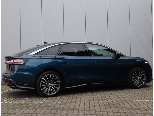 Volkswagen ID ID.7 Pro Business 77 kWh | IQ.Light | Massage | Warmtepomp |