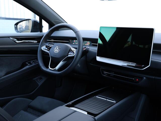 Volkswagen ID ID.7 Tourer Pro S Business 86 kWh | Trekhaak | Matrix verlichting | Discover Pro | Elektrische Kofferklep |