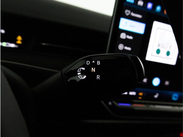 Volkswagen ID ID.7 Tourer Pro Business 77 kWh | Trekhaak | Achteruitrijcamera | Stuur & stoelverwarming |