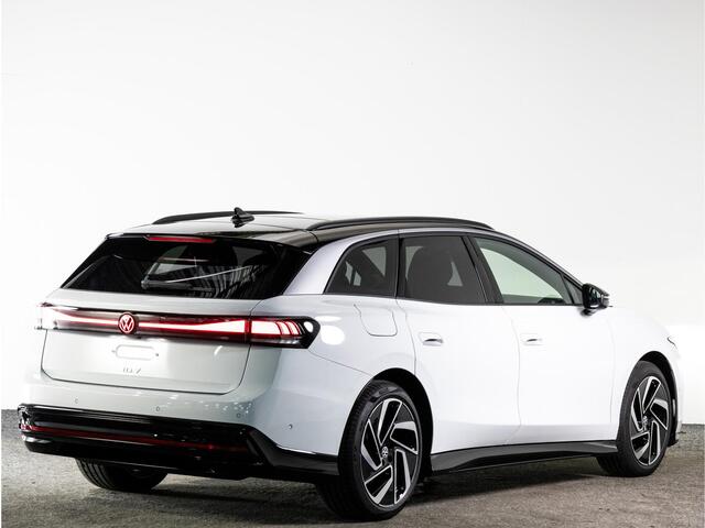 Volkswagen ID ID.7 Tourer Pro Business 77 kWh 286 PK | Panoramadak | Stoelverwarming- & koeling | Trekhaak | Harman Kardon |