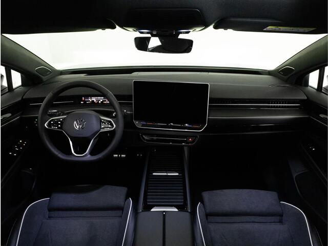 Volkswagen ID ID.7 Tourer Pro Business 77 kWh 286 PK | Panoramadak | Stoelverwarming- & koeling | Trekhaak | Harman Kardon |