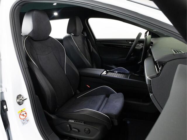 Volkswagen ID ID.7 Tourer Pro Business 77 kWh 286 PK | Panoramadak | Stoelverwarming- & koeling | Trekhaak | Harman Kardon |