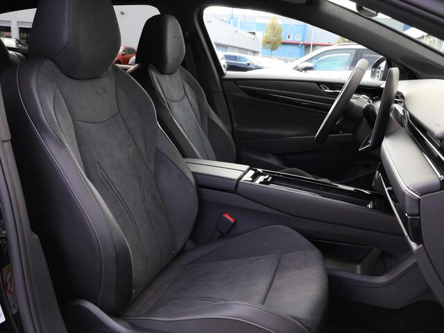 Volkswagen ID ID.7 Tourer Pro Business 77 kWh | Navigatie | Trekhaak | Head-up display | 20" velgen | Keyless | Led matrix |