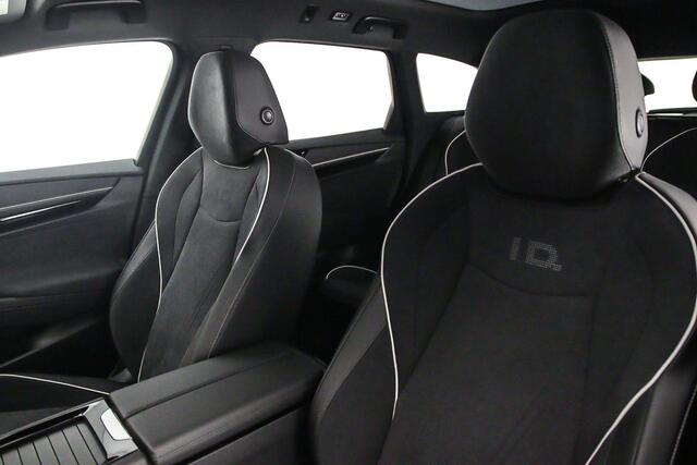 Volkswagen ID ID.7 Tourer Pro S Business 286pk Automaat Black edition, Trekhaak, Adaptive cruise control, Stuurwiel verwarmd, Achteruitrijcamera, Navigatie, LED verlichting