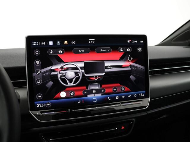 Volkswagen ID ID.7 Tourer Limited Edition 77 kWh accu 286 pk · verwarmd stuurwiel · Draadloze telefoonlader ·