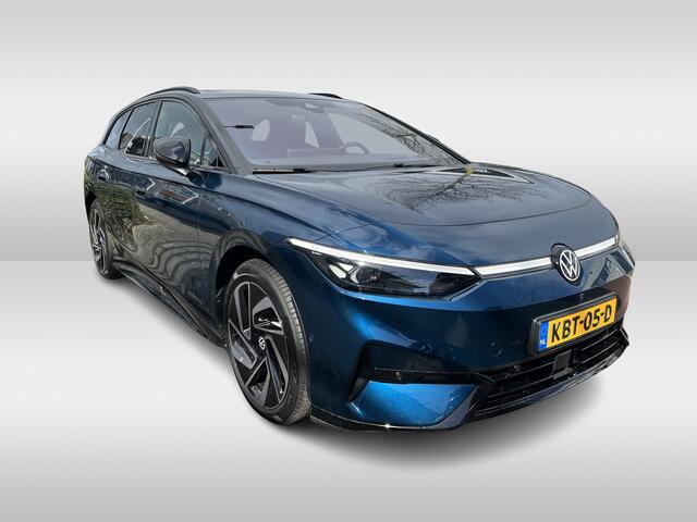 Volkswagen ID ID.7 Tourer Pro Limited Edition Black 77 kWh Navigatie / 360 graden camera / Trekhaak inklapbaar / Voorstoelen met massageprogramma's Rijdende demo, graag bezichtigen op afspraak