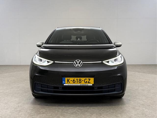 Volkswagen ID ID3 First Plus 58 kWh | Snelladen | SOH 92% | IQ Lights | Sfeer | Camera | Trekhaak | Carplay