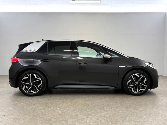 Volkswagen ID ID3 First Plus 58 kWh | Snelladen | SOH 92% | IQ Lights | Sfeer | Camera | Trekhaak | Carplay