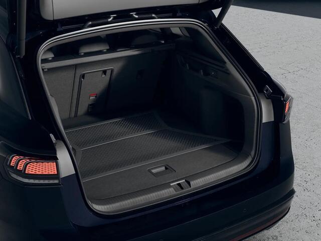 Volkswagen ID ID.7 Limited Edition Plus 86 kWh accu, 210 kW / 286 PK / Trekhaak / Panoramadak / DCC