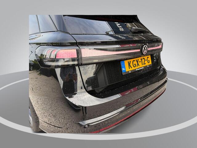 Volkswagen ID ID.7 Tourer Pro Limited Edition 77 kWh · 20" Black Style velgen + all-season banden · 360 camera · verwarmde voorstoelen · Trekhaak inklapbaar, met elektrische ontgrendeling ·