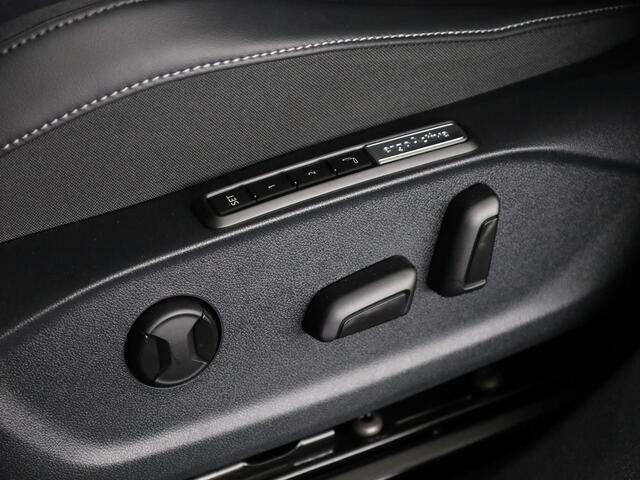 Volkswagen ID ID.7 Limited Edition Plus 77 kWh accu 210 kW / 286 PK V / Trekhaak / Massage / Carplay