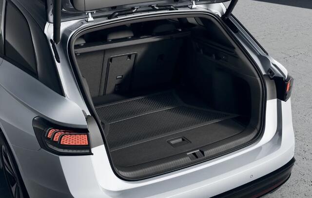 Volkswagen ID ID.7 Tourer Limited Edition Plus 77 kWh !!!Profiteer ook van ¤ 4.000 inruilpremie!!!