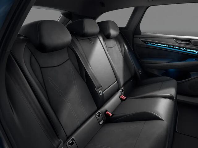 Volkswagen ID ID.7 Limited Edition Plus 59 kWh accu, 204 PK · Achteruitrijcamera · Draadloze telefoonlader ·