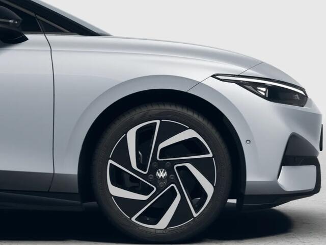 Volkswagen ID ID.7 Limited Edition Plus 77 kWh accu 286 PK · Achteruitrijcamera · Draadloze telefoonlader ·