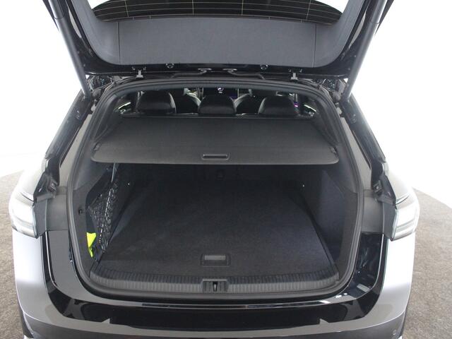 Volkswagen ID ID.7 Tourer GTX Business 86 kWh | DEMO | Trekhaak | panoramadak |