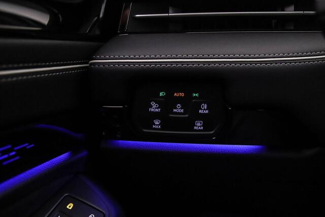 Volkswagen ID ID.7 Tourer Pro Limited Edition 286pk Automaat Trekhaak, Black Style, Adaptive cruise control, 360 camera, LED matrix koplampen, Adaptive cruise control