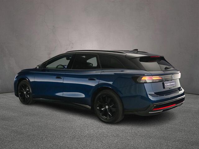 Volkswagen ID ID.7 Tourer Limited Edition 59 kWh 204pk Automaat, Adaptive cruise control, Achteruitrijcamera, Stoelverwarming, Stuurverwarming, Dodehoeksensoren, Parkeersensoren, App-connect