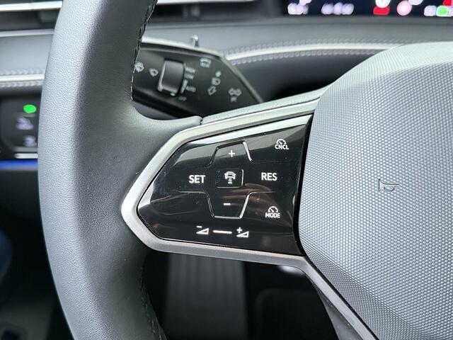 Volkswagen ID ID.7 Tourer Pro Limited Edition Plus 77 kWh 286pk | LED Matrix | Stoel- & stuurwielverwarming | Navigatie | Head-up display | Black Style |