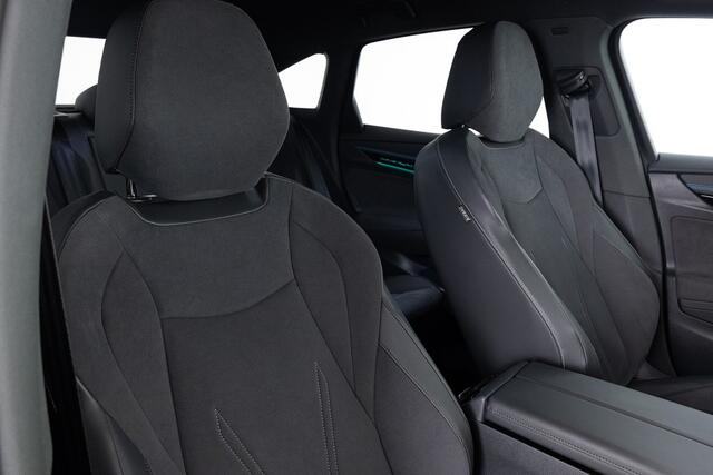Volkswagen ID ID.7 Pro Business 77 kWh | EL. STOELEN | 360 Camera | SFEER | Head-UP