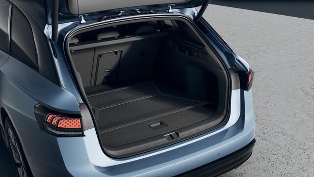 Volkswagen ID ID.7 Tourer Limited Edition Plus | Koplampverlichting LED Matrix (IQ.Light) | Sfeerverlichting interieur (30 kleuren instelbaar) | Voorstoelen, verwarmbaar