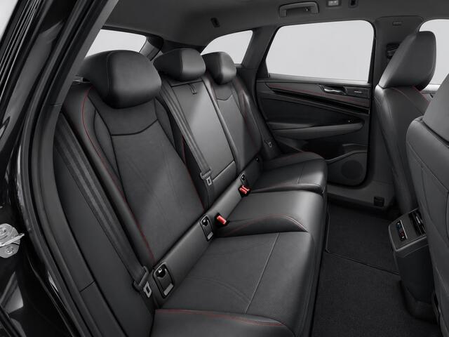 Volkswagen ID ID.7 Tourer GTX Limited Edition 86 kWh 340PK Aut. Panoramadak, Trekhaak, Warmtepomp, 21" LM Velgen, Memorystoelen, Head-Up Display, Harman Kardon Audio, Elektr. Achterklep