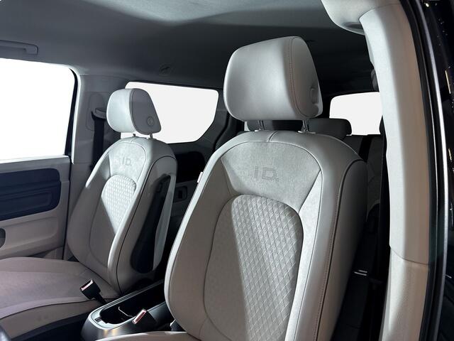 Volkswagen ID. Buzz Pro 77kWh 204pk / Adaptive Cruise Control / Navigatiesysteem / Achteruitrijcamera / Koplampverlichting LED Matrix (IQ.Light)