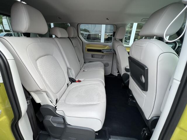 Volkswagen ID. Buzz 1st Max 77 kWh | 360° Camera | Elek. schuifdeuren | Elek. trekhaak | Elek. stoelen