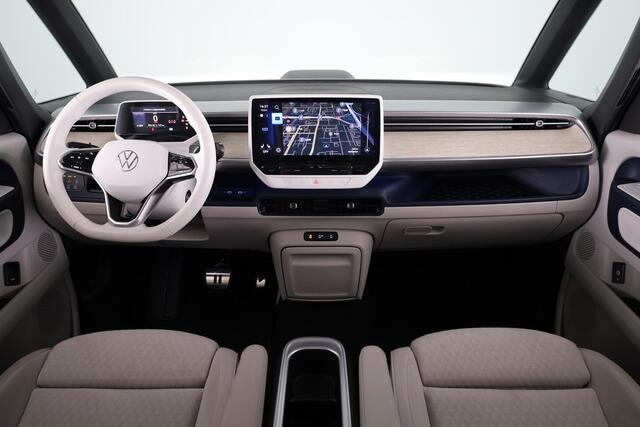 Volkswagen ID. Buzz 1st Max 77kWh 204 pk | Navigatie | Elektr. trekhaak | Parkeersensoren (Park assist) | Rondomzicht camera | Adaptieve cruise control | Stoelverwarming | Elektr. schuifdeuren |