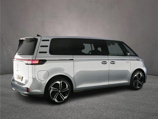 Volkswagen ID. Buzz GTX Limited 340pk 4-Motion 86 kWh LWB | 7-zits | Harman Kardon | Elec. schuifdeuren / achterklep | 21" | Trekhaak | Head-up display |