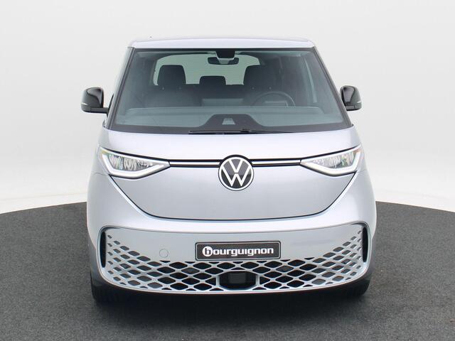 Volkswagen ID. Buzz Pro Limited Edition 210kW/286pk L1 79kWh | Lichtmetalen velgen 20" | Alarm | Achteruitrijcamera | Stoelverwarming | Stuurwiel verwarming | Privacyglass | Beschikbaar vanaf 15-06 |
