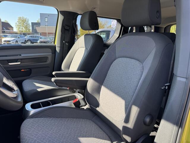 Volkswagen ID. Buzz Pure 59 kWh 170pk Stoelverwarming | Adaptieve Cruise | Getint glas | Nederlandse auto | Regensensor