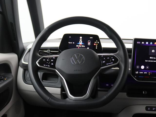 Volkswagen ID. Buzz Pro 86 kWh LWB 7p. 286PK Aut. SOH 99,43%, Warmtepomp, Elektrische deuren, Achteruitrijcamera, Keyless, Stuurverwarming, Adaptieve Cruise Control, 20" LM Velgen, Navi via Apple Carplay/Android Auto