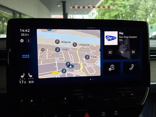 Volkswagen ID. Buzz Pro 77kWh (Trekhaak,2xMemory,IQ,Elek schuifd)