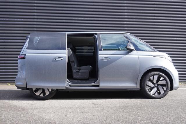 Volkswagen ID. Buzz Pro Bulli Limited Edition 286 pk, Open & Close Pakket, Trekhaak elektrisch wegklapbaar, Navigatie