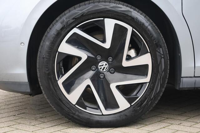 Volkswagen ID. Buzz 1st 77kWh 204PK / 150kW, NL auto, wegklapbare trekhaak, 20" 'Solna' LMV, LED Matrix (IQ.Lights), stoel- en stuurwielverwarming, privacy glas, achteruitrijcamera, climatronic, adaptieve cruise control (acc), navigatie, keyless entry & go, verwarmbare voorr