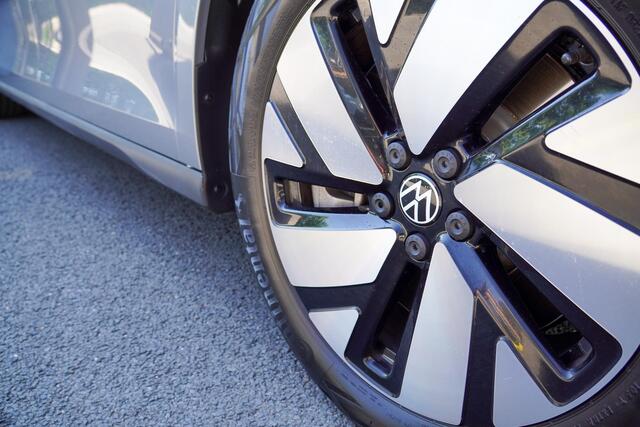 Volkswagen ID. Buzz Pro 86 kWh / 286 PK LWB 7 persoons Elektrische schuifdeuren