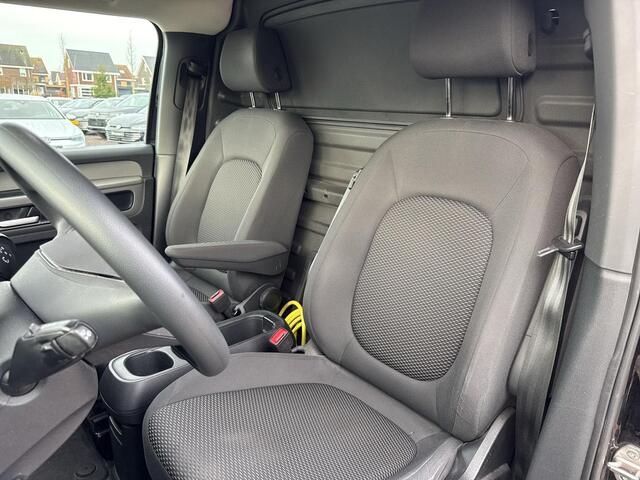 Volkswagen ID. Buzz Cargo 77 kWh | Trekhaak | Camera | PDC | Betimmering |