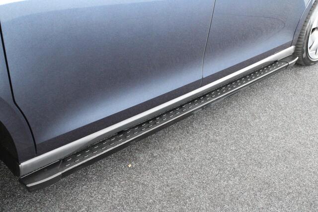 Volkswagen ID. Buzz Cargo 77 kWh 204pk Trekhaak Camera Leder Keyless Navigatie