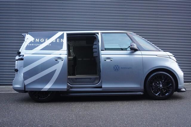 Volkswagen ID. Buzz Cargo ID. Buzz Cargo 286 pk, Bulli Edition, Achteruitrijcamera, Bijrijdersstoel, Navigatie, Achterdeuren zonder ruit, Trekhaak, Stylingpakket
