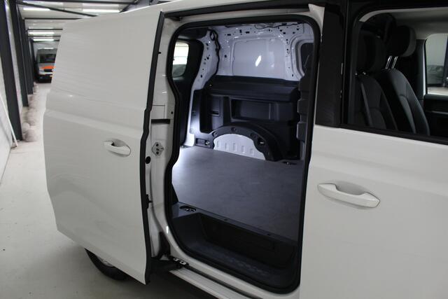 Volkswagen ID. Buzz Cargo 77 kWh Navigatie Pro | Trekhaak | El. achterklep | Parkeerassistentie | DAB+ | 98% SoH excl. btw/bpm