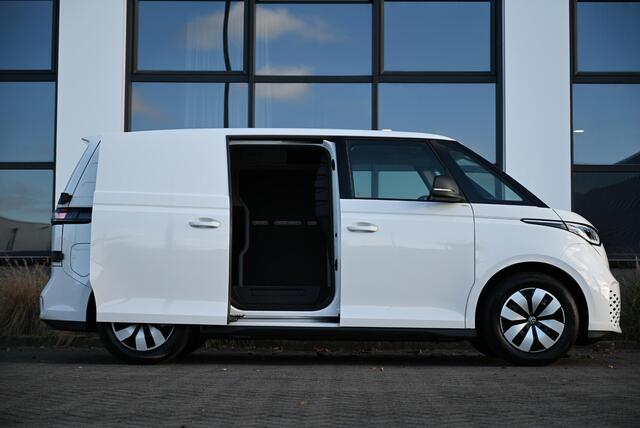 Volkswagen ID. Buzz Cargo 79 kWh White Edition 286pk 454 km ¤ 479 P.M