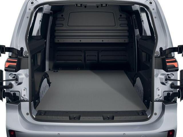 Volkswagen ID. Buzz Cargo Bedrijfswagens Bulli Edition Elektromotor 210 kW (286 pk) 2988 mm | Navigatiesysteem | Climate control | Alarm klasse 3 | 20 inch Stockton velgen | 360° graden | Stuurwiel verwarmd | Trekhaak elektrisch | Zijwandbekleding