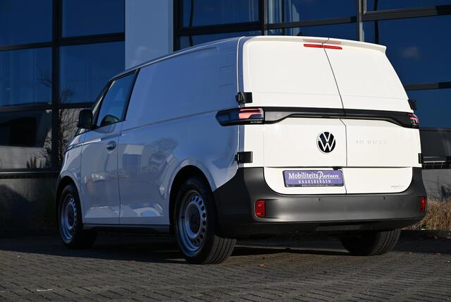 Volkswagen ID. Buzz Cargo 79 kWh 100% nieuw 286pk GROOTSTE ACCUPAKKET 454 km | ¤ 529 p.m.