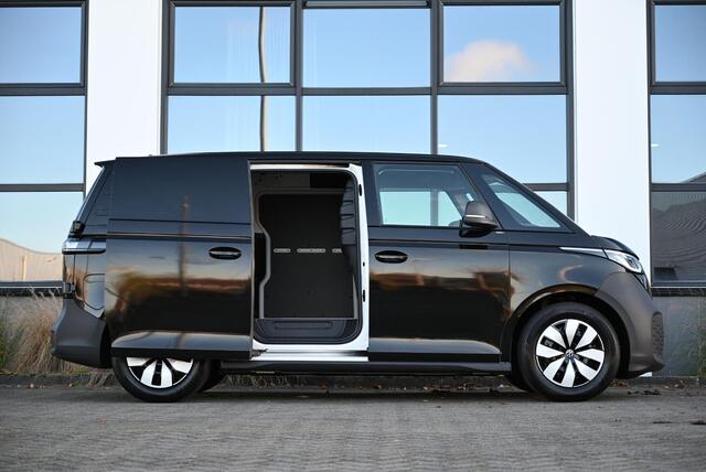 Volkswagen ID. Buzz Cargo 79 kWh Black Edition 286pk GROOTSTE ACCUPAKKET 454 km | ¤ 579 p.m.